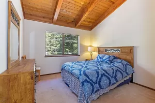 Photo #5: 1008456 Listing