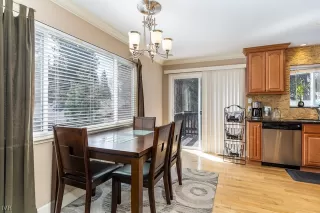 Photo #3: 1008493 Listing