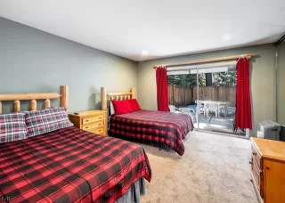 Photo #3: 1008494 Listing