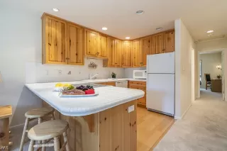 Photo #4: 1008507 Listing 