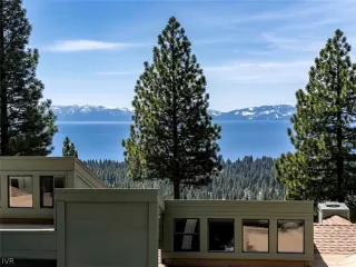 Photo #3: 1008519 Listing