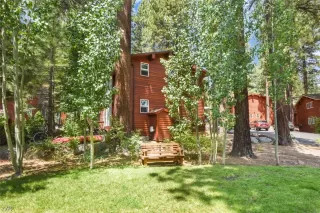 Photo #4: 1008522 Listing