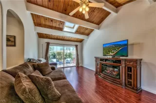 Photo #1: 1008588 Listing 