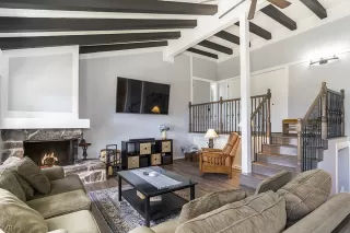 Photo #3: 1009656 Listing 