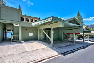 Photo #1: 1009718 Listing