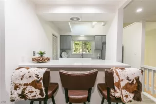 Photo #5: 1009755 Listing 