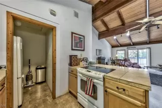 Photo #5: 1009806 Listing 