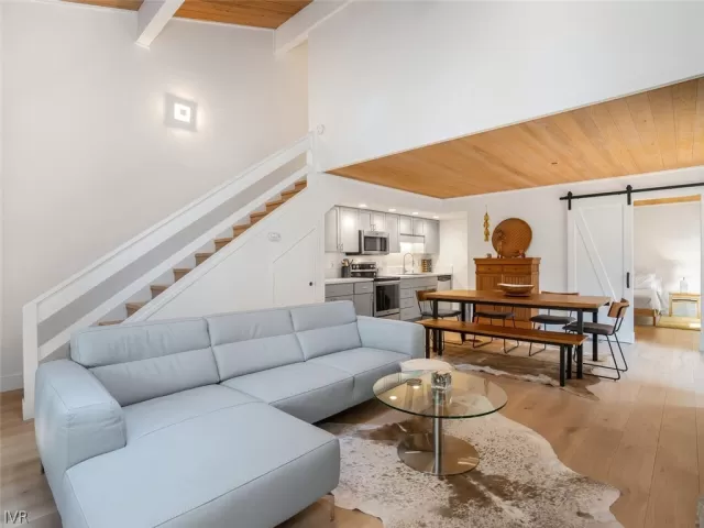 MLS: 1009814 Condo For Sale