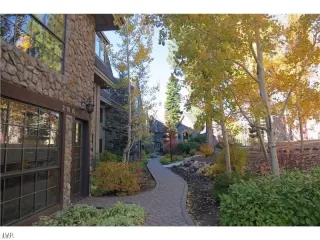 Photo #1: 1009831 Listing 