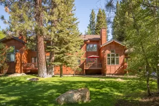 Photo #3: 1009899 Listing