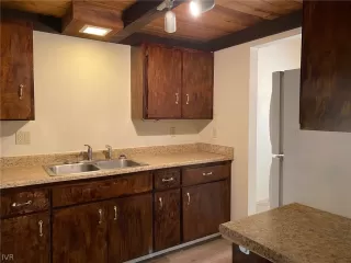 Photo #6: 1009925 Listing 