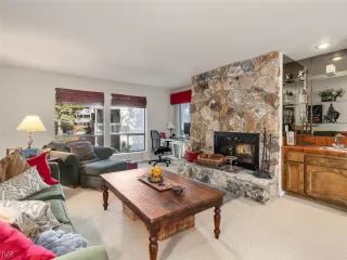 Photo #3: 1009935 Listing 