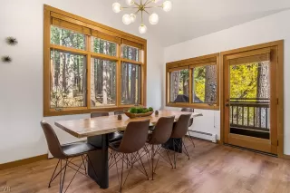 Photo #2: 1009956 Listing