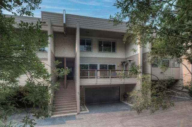 MLS: 1009969 Condo For Sale