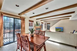 Photo #5: 1009985 Listing 