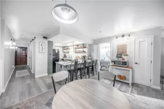 Photo #5: 1009991 Listing