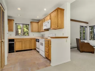 Photo #3: 1009994 Listing 