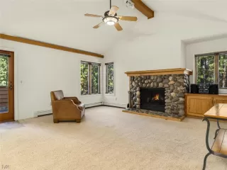 Photo #4: 1009994 Listing 