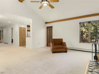 Photo #5: 1009994 Listing 