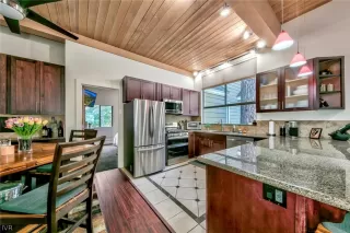 Photo #4: 1010037 Listing 