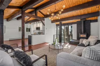 Photo #2: 1010068 Listing