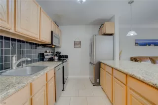 Photo #3: 1010110 Listing 