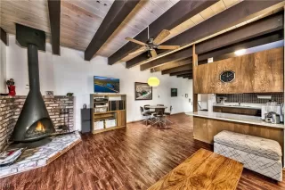 Photo #5: 1010144 Listing 