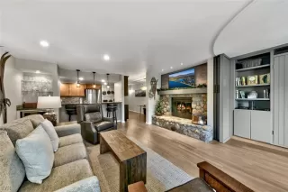 Photo #5: 1010162 Listing