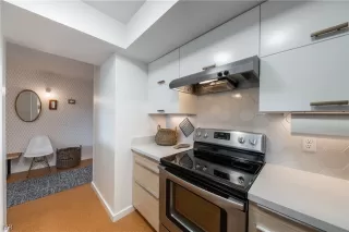 Photo #4: 1010181 Listing