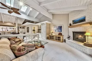 Photo #5: 1010186 Listing 