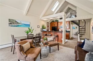 Photo #4: 1010228 Listing 