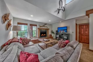 Photo #3: 1010231 Listing