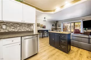 Photo #3: 1010234 Listing 