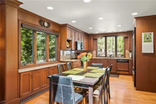 Photo #1: 1011300 Listing 