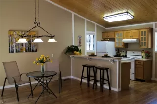 Photo #4: 1011312 Listing 