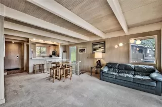 Photo #6: 1011317 Listing 