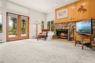 Photo #2: 1011354 Listing