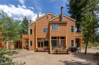 Photo #4: 1011354 Listing
