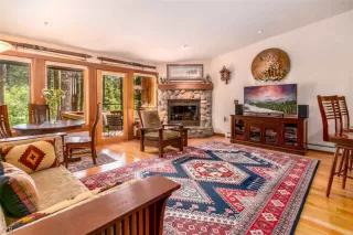 Photo #4: 1011373 Listing