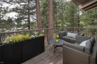 Photo #6: 1011376 Listing