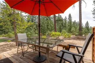 Photo #4: 1011377 Listing