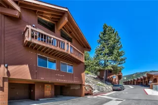 Photo #1: 1011386 Listing