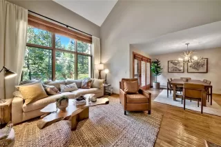 Photo #6: 1012409 Listing 