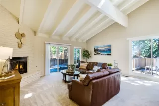 Photo #1: 1012411 Listing 