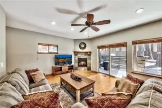 Photo #3: 1012438 Listing 