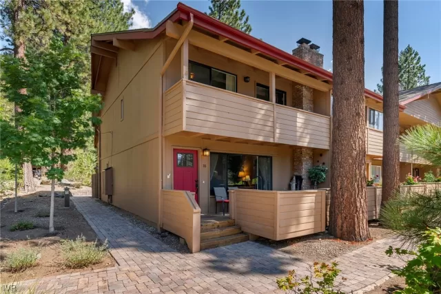 MLS: 1012496 Condo For Sale