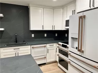 Photo #1: 1012531 Listing