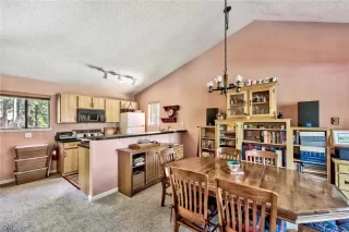 Photo #5: 1012533 Listing 