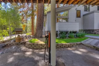 Photo #6: 1012555 Listing