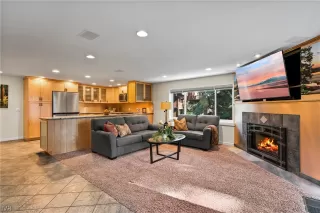 Photo #2: 1013583 Listing